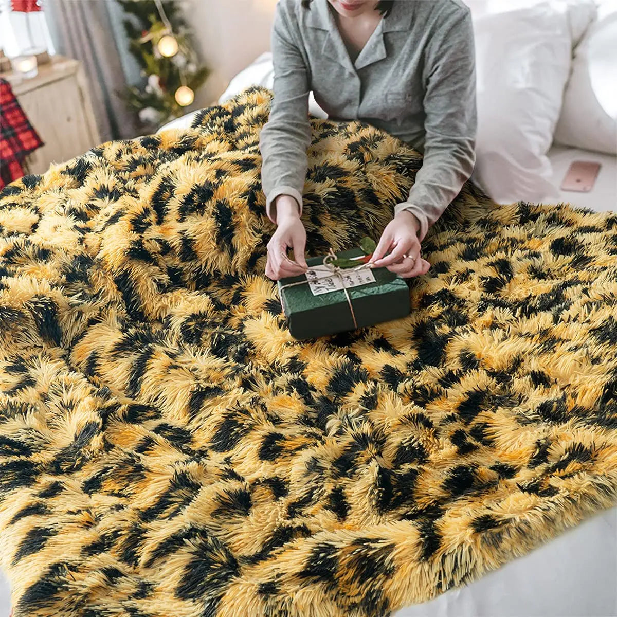 Soft Faux Fur Bed Throw