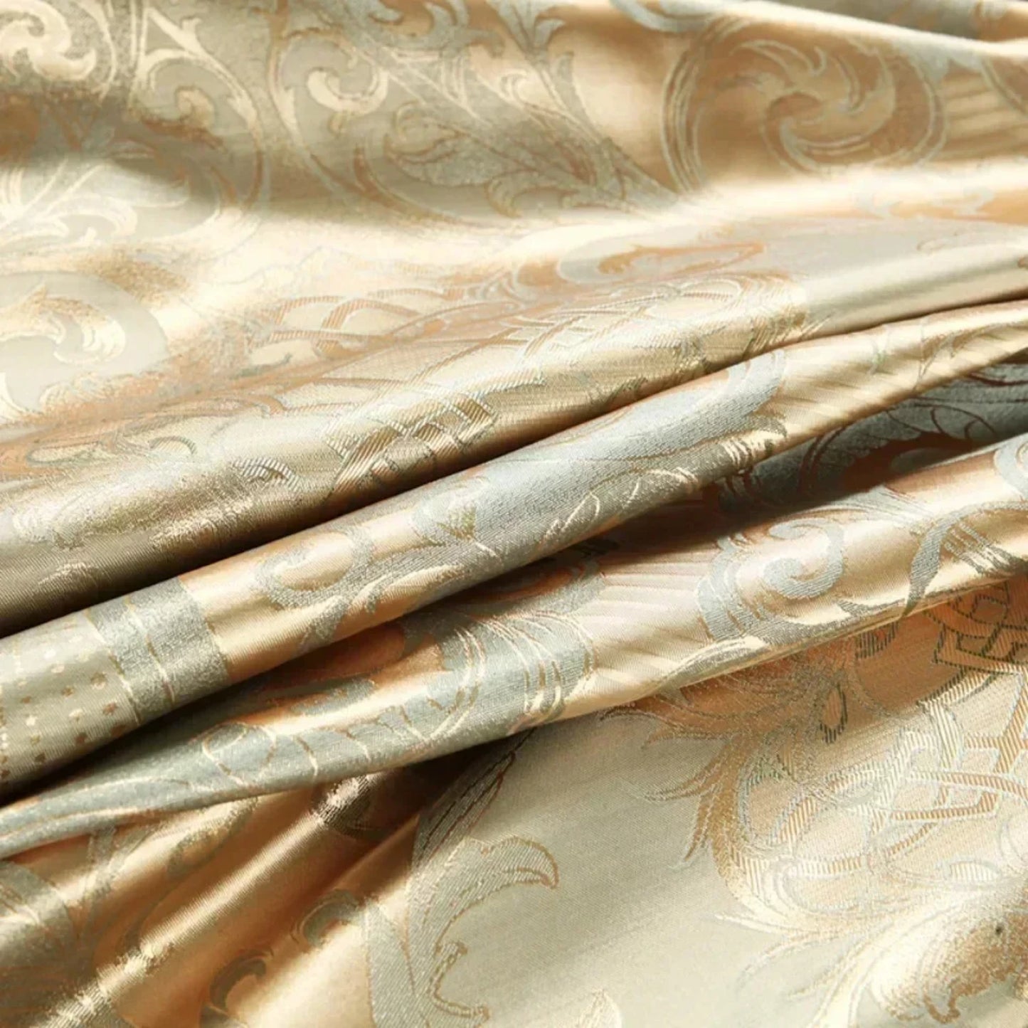 Luxurious Jacquard Bedding Set